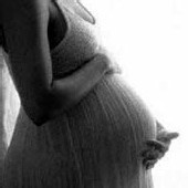 Roumanie - Une femme senior âgée de 67 ans enceinte de 7 mois Roumanie - Une femme senior âgée de 67 ans enceinte de 7 mois