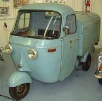 Permis obligatoire en Italie pour les voiturettes à trois roues... et seniors mécontents Permis obligatoire en Italie pour les voiturettes à trois roues... et seniors mécontents