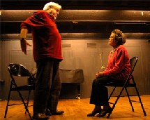 « Au secours c’est ici », une pièce de théâtre jouée par des seniors « Au secours c’est ici », une pièce de théâtre jouée par des seniors
