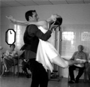 Compagnie Alouette ou la danse à la rencontre des seniors hospitalisés Compagnie Alouette ou la danse à la rencontre des seniors hospitalisés