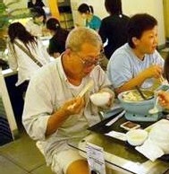Déclin de la légendaire longévité des habitants d'Okinawa & modification des habitudes alimentaires Déclin de la légendaire longévité des habitants d'Okinawa & modification des habitudes alimentaires