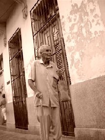 Les secrets des centenaires cubains : alimentation équilibrée, du café et des cigares Les secrets des centenaires cubains : alimentation équilibrée, du café et des cigares