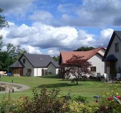 Firhall : un village senior en Ecosse très paisible et… interdit aux enfants Firhall : un village senior en Ecosse très paisible et… interdit aux enfants
