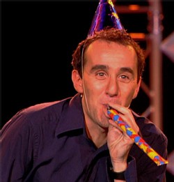 « Elie Semoun se prend pour qui ? » son dernier spectacle vient de sortir en DVD « Elie Semoun se prend pour qui ? » son dernier spectacle vient de sortir en DVD