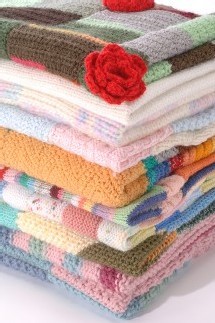 EGPE : les grands-mères tricotent pour les bébés dans le besoin EGPE : les grands-mères tricotent pour les bébés dans le besoin