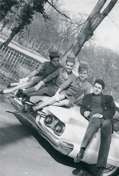 Danny Boy, le « chanteur moderne » et l’un des pionniers du rock français est de retour Danny Boy, le « chanteur moderne » et l’un des pionniers du rock français est de retour