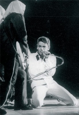 Danny Boy, le « chanteur moderne » et l’un des pionniers du rock français est de retour Danny Boy, le « chanteur moderne » et l’un des pionniers du rock français est de retour