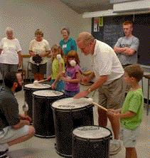 Etats-Unis - Les campus réunissent grands-parents et petits-enfants. Etats-Unis - Les campus réunissent grands-parents et petits-enfants.