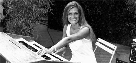 Dalida et Orlando : un hommage fraternel Dalida et Orlando : un hommage fraternel