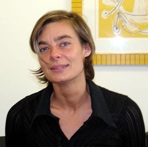 Maryline Hourlier, diplômée de la faculté de médecine en phytothérapie Maryline Hourlier, diplômée de la faculté de médecine en phytothérapie