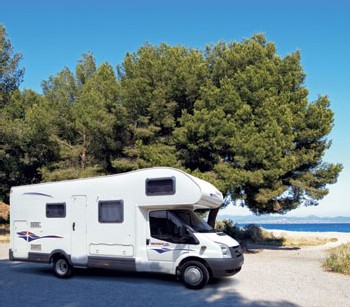 Le camping-car, plus qu’un véhicule de loisirs… un art de vivre pour de nombreux seniors Le camping-car, plus qu’un véhicule de loisirs… un art de vivre pour de nombreux seniors