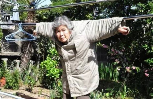 Kimikosan : des autoportraits décalés réalisés par une mamie japonaise