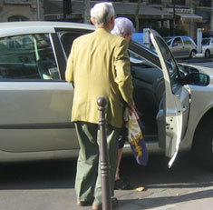 Locations de voiture : augmentation des clients seniors
