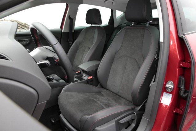 La Seat Leon adopte une nouvelle tenue de Printemps