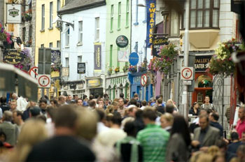 Rue de Galway, crédit photo Office du tourisme irlandais, Jonathan Hession (2006)