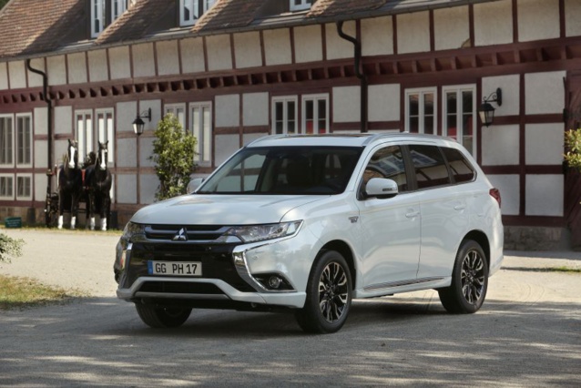 Outlander PHEV Mitsubishi Outlander PHEV Mitsubishi