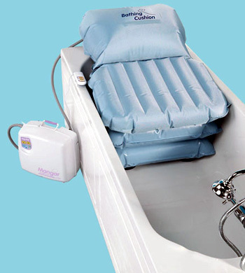 Airflo : un coussin élévateur pour retrouver le plaisir du bain… Airflo : un coussin élévateur pour retrouver le plaisir du bain…