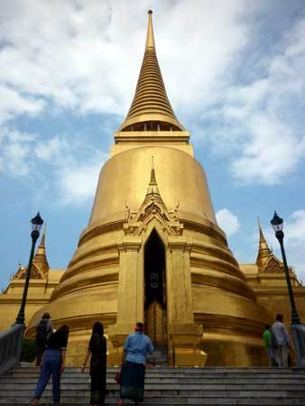 Rolande : une retraitée niçoise qui part s’installer en Thaïlande Rolande : une retraitée niçoise qui part s’installer en Thaïlande