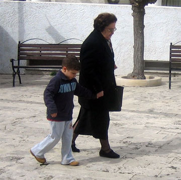 Les mamies nounous : le boom de la rentrée Les mamies nounous : le boom de la rentrée