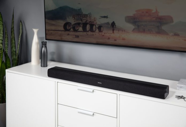 Denon présente sa première barre de son tout-en-un avec son 3D virtuel Denon présente sa première barre de son tout-en-un avec son 3D virtuel