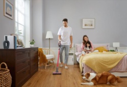 Roborock présente le H7, son nouvel aspirateur à main sans fil