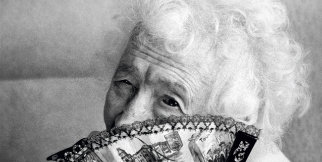 Photo de Jeanne Calment utilisée pour la couverture du livre "Le mystère de la chambre Jeanne Calment" de Jean-Claude Lamy