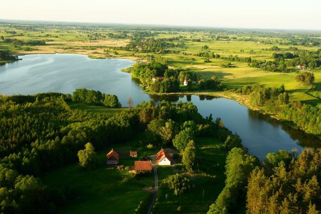 Croisière fluviale : partez à l’aventure en péniche avec Le Boat…