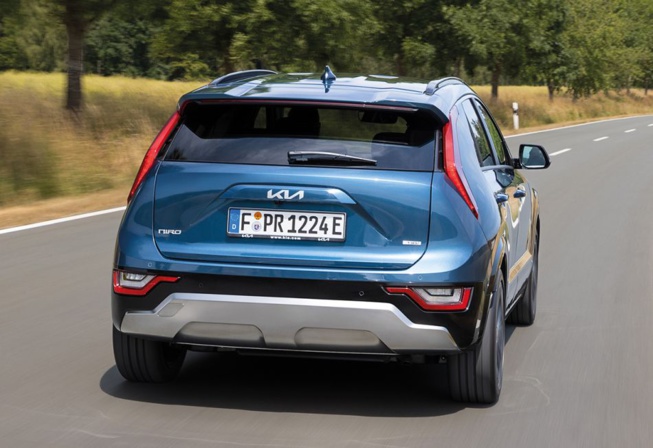 Kia Niro : trois versions d'un nouveau crossover familial Kia Niro : trois versions d'un nouveau crossover familial