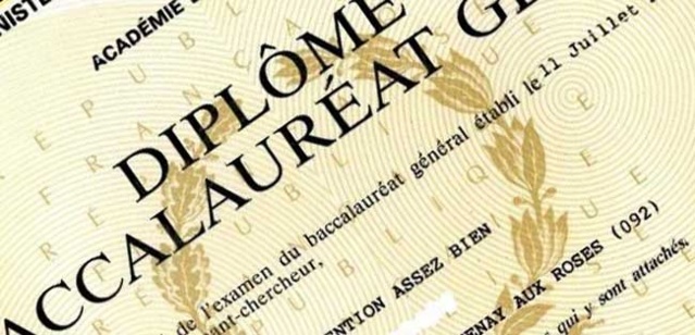 Baccalauréat : le doyen national des candidats a 92 ans