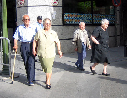 Vieillir en France : on se sent senior à partir de 60 ans