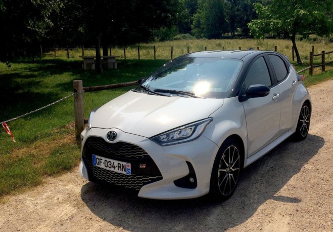 Toyota Yaris hybride GR Sport 116 ch : un plaisir de conduire retrouvé