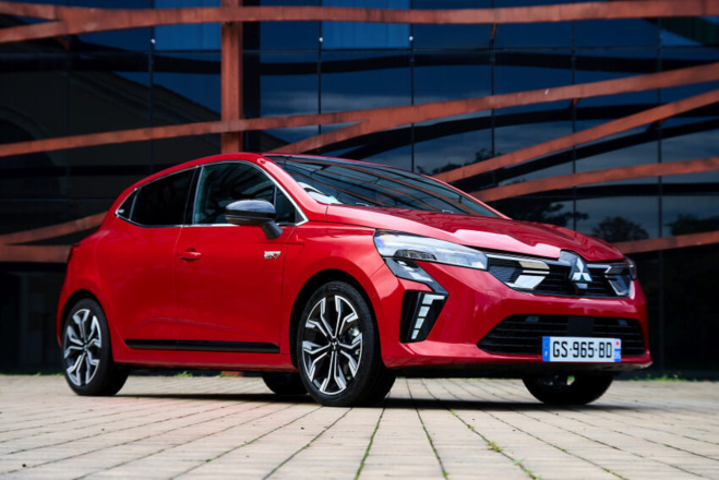 Mitsubishi Colt : pourquoi acheter une Colt et non une Clio ? Mitsubishi Colt : pourquoi acheter une Colt et non une Clio ?