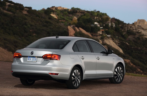 Volkswagen Jetta Hybrid : un modèle pratique qui reste méconnu