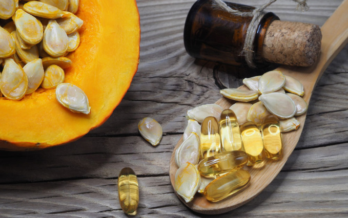 courge avec ses pépins et l'huile ©Shutterstock
