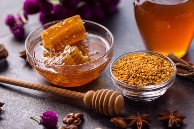 Propolis de pollen d'abeilles ©Shutterstock