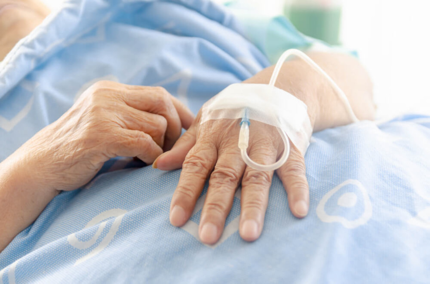 Femme âgée hospitalisée ©Shutterstock Femme âgée hospitalisée ©Shutterstock