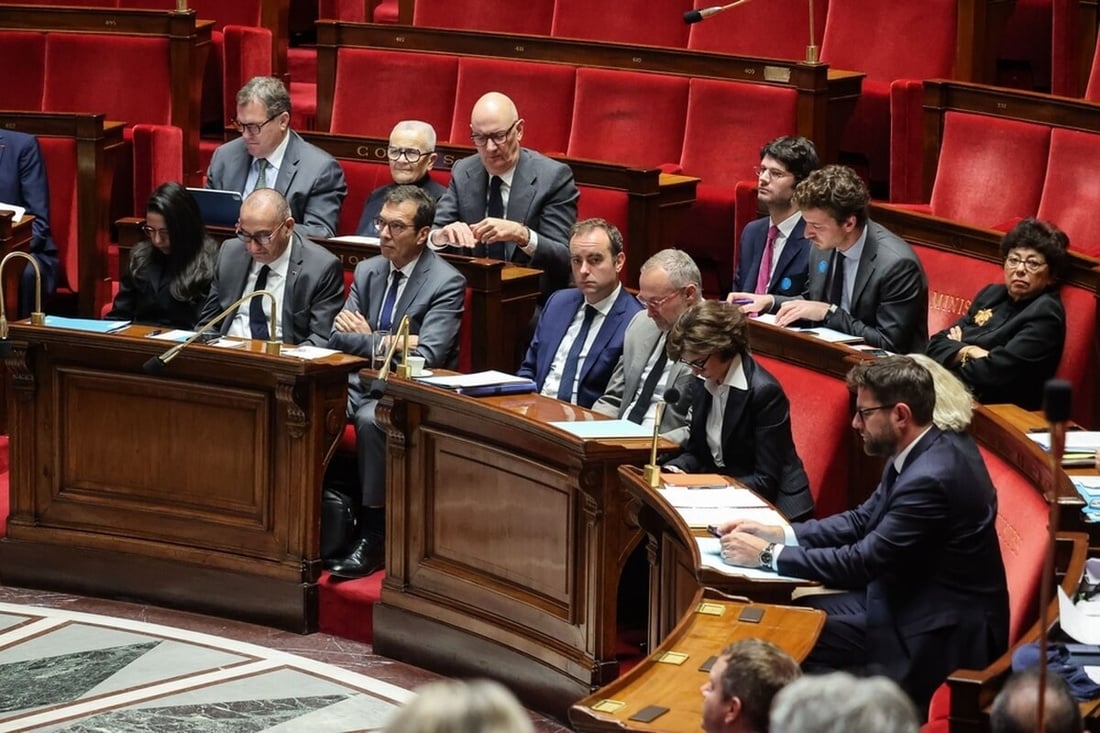 Le gouvernement Lecornu sur les bancs de l'Assemblée Nationale © Antonin Albert/Shutterstock Le gouvernement Lecornu sur les bancs de l'Assemblée Nationale © Antonin Albert/Shutterstock