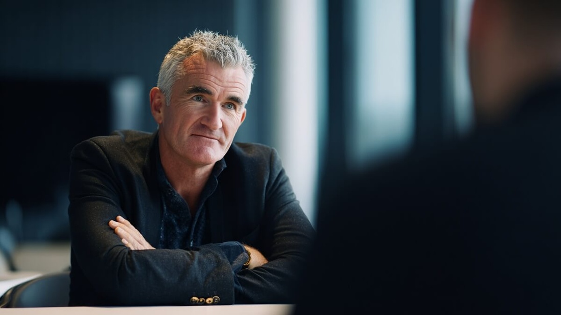 Emploi des seniors : le décalage entre les dispositifs légaux et la réalité du recrutement en entreprise © Senioractu