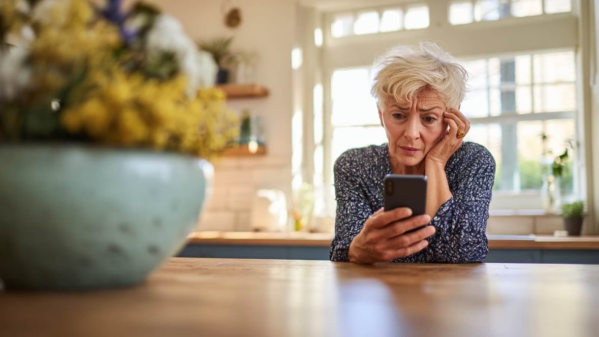 Pension de réversion : votre versement peut s'arrêter du jour au lendemain © SeniorActu Pension de réversion : votre versement peut s'arrêter du jour au lendemain © SeniorActu