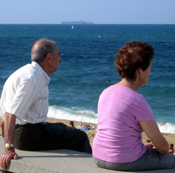 Les seniors avec un léger embonpoint vivent plus longtemps…