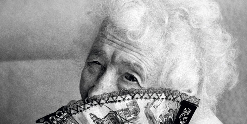 Photo de Jeanne Calment utilisée pour la couverture du livre "Le mystère de la chambre Jeanne Calment" de Jean-Claude Lamy