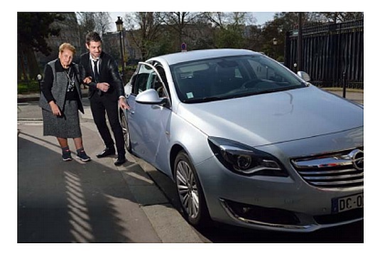 Senior Mobilité : déploiement de ce service de voiture avec chauffeur sur Nice Senior Mobilité : déploiement de ce service de voiture avec chauffeur sur Nice