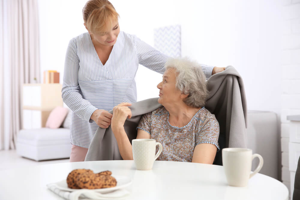 Vantaggi dell’assistenza domiciliare agli anziani in Francia