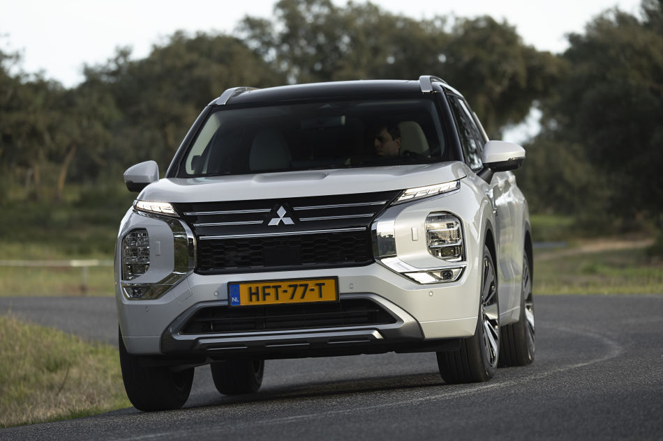 Le nouvel Outlander de Mitsubishi arrive en France
