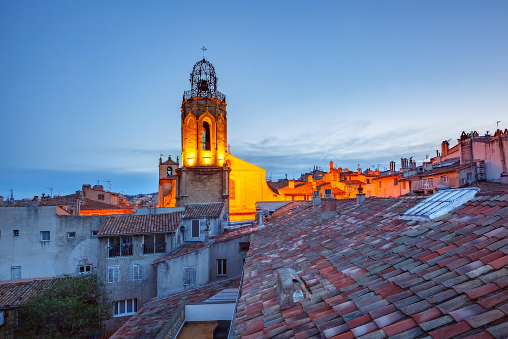 © kavalenkava/Shutterstock © kavalenkava/Shutterstock