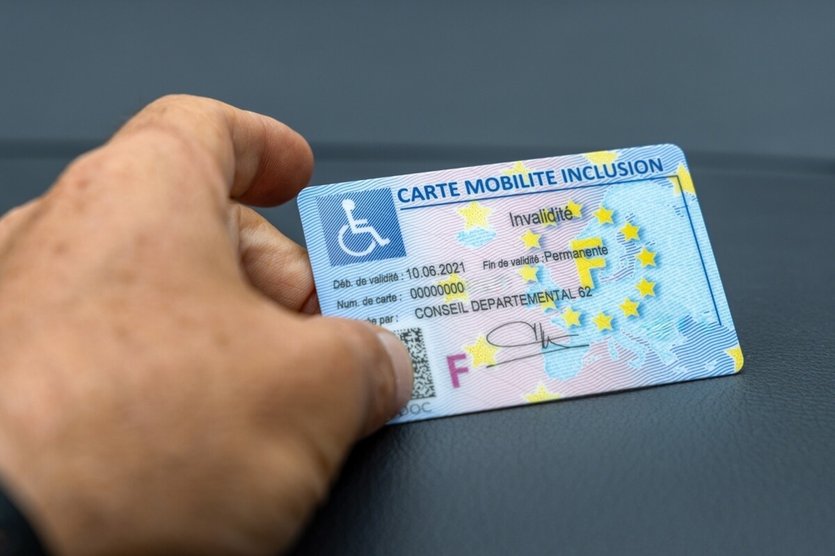 La CMI - Carte Mobilité Inclusion © Pixavril/Shutterstock
