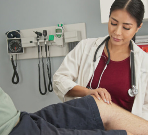 Les anti-inflammatoires non stéroïdiens peuvent aggraver l'inflammation arthritique