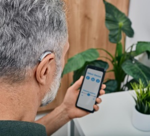 Prendre l'avion avec ses aides auditives : choses à savoir Prendre l'avion avec ses aides auditives : choses à savoir