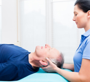 Liens entre douleurs rachidiennes et maladies chroniques : le point avec l'Association Française de Chiropraxie