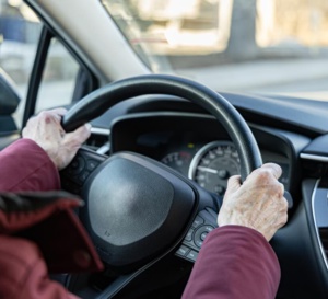 Sécurité routière : non l'idée d'un autocollant "S" pour signaler les automobilistes Seniors n'est pas à l'ordre du jour Sécurité routière : non l'idée d'un autocollant "S" pour signaler les automobilistes Seniors n'est pas à l'ordre du jour